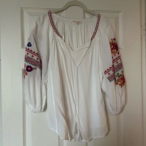 Embroidered Floral 3/4 Sleeve Blouse